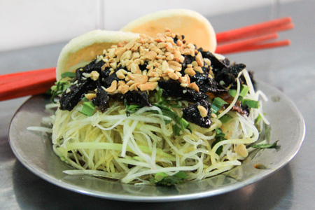 Goi Du Du or Vietnamese Green Papaya Salad